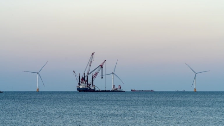 США приостановили крупные проекты морской ветроэнергетики