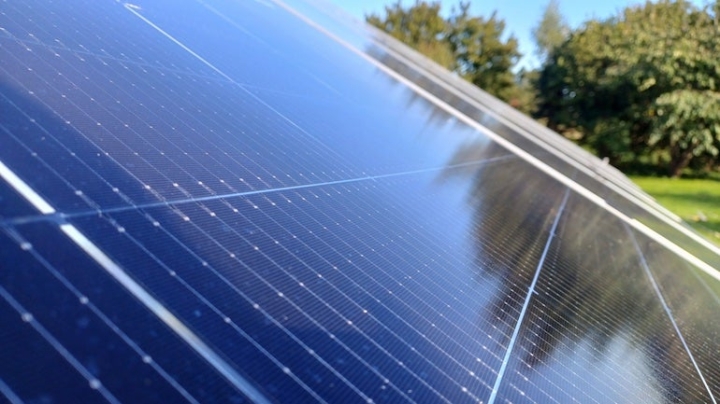 Egg Power значительно наращивает мощности солнечной энергетики в Великобритании