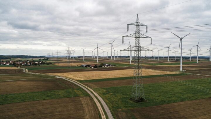 Ветроэнергетика Европы: рост вопреки бюрократии и дефициту энергосетей